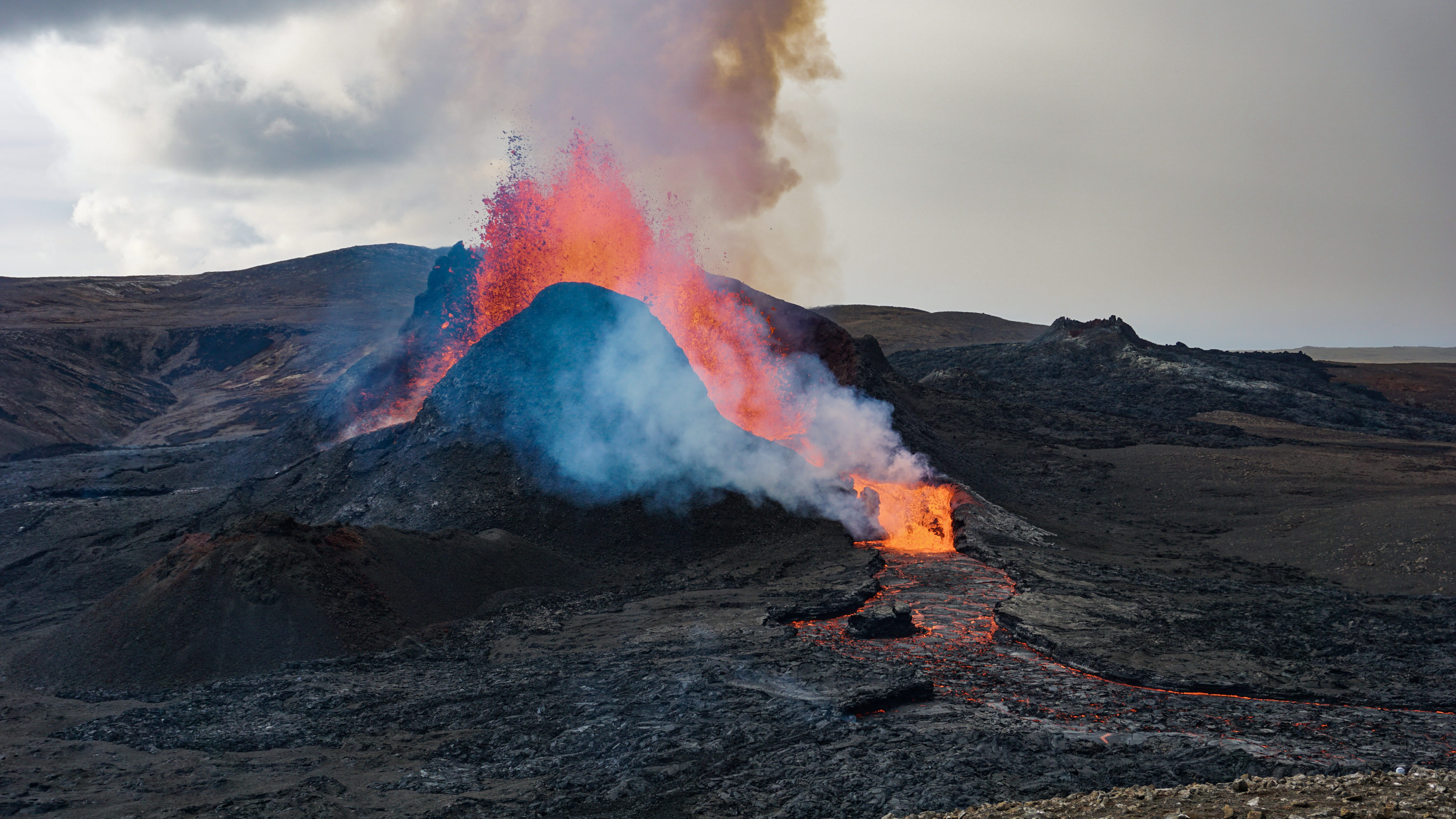 Volcanic eruption in mt Fagradalsfjall southwest Iceland the eruption began in March 2021