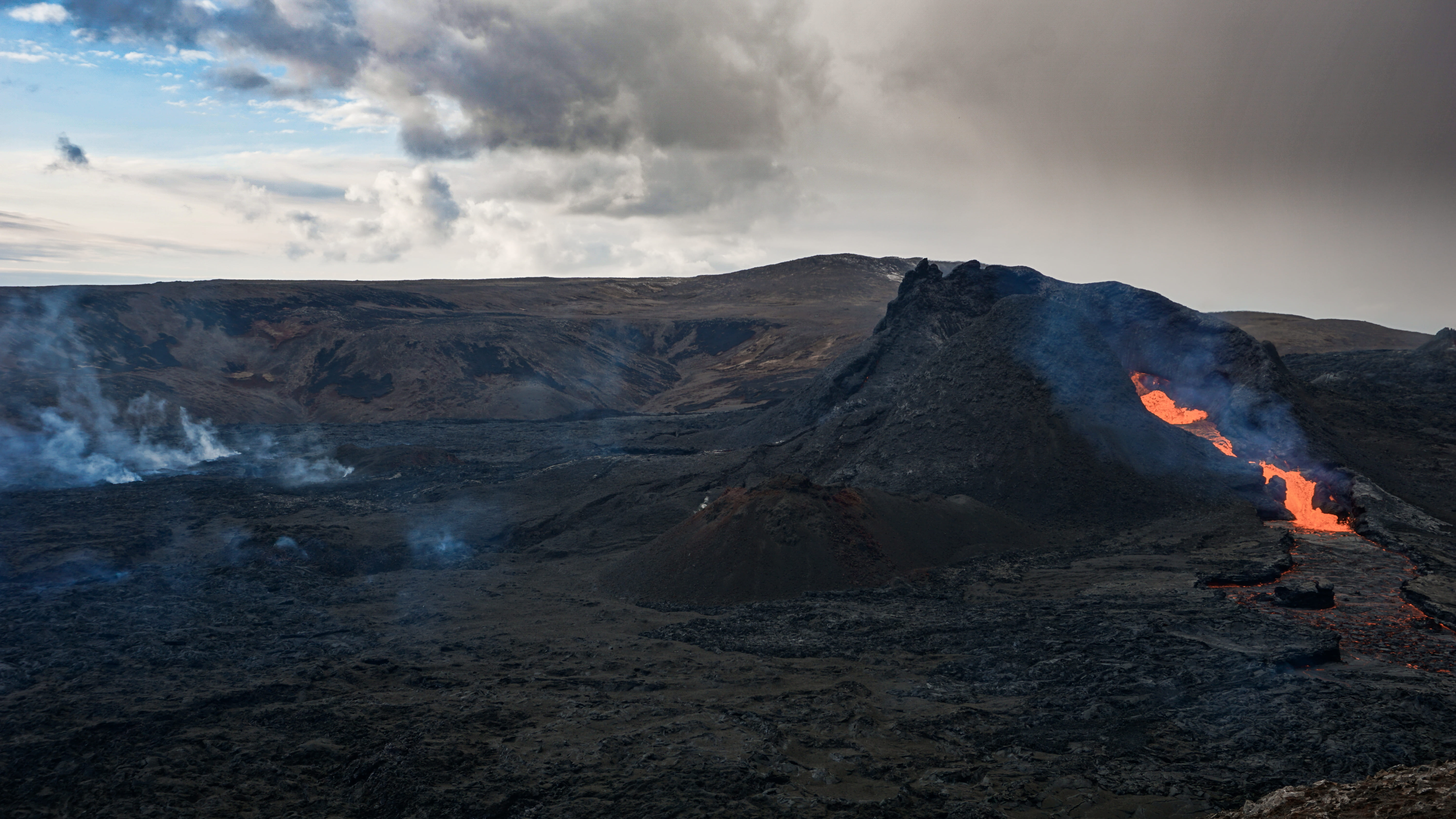 Volcanic eruption in mt fagradalsfjall southwest iceland the eruption began in march 2021